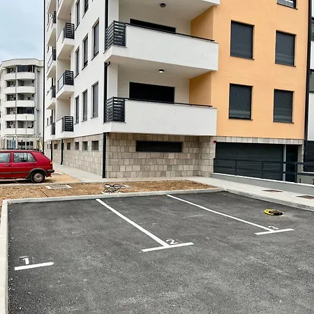 Avenija Apartament *