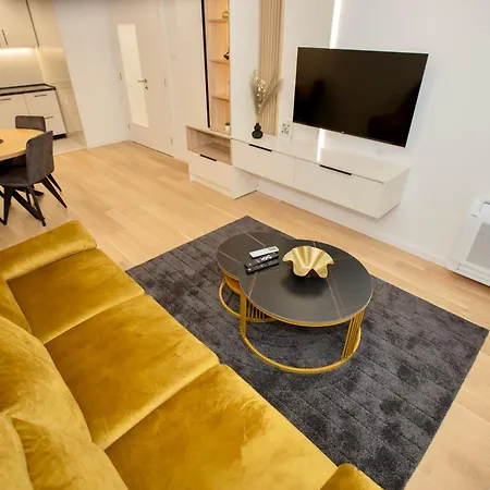 Apartment Avenija