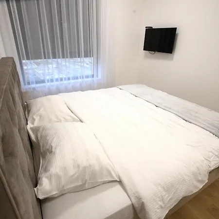 Apartment Avenija *